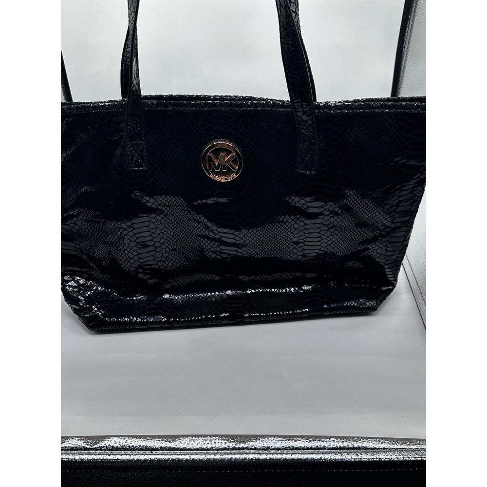 Michael Kors All Black Aligator Sin Large Tote Bag Shimmer SKU 263